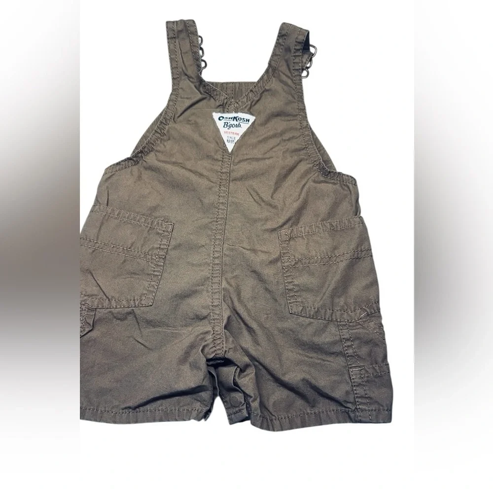🦀 OshKosh B’gosh Baby Overalls – Size 6 Months 🧡